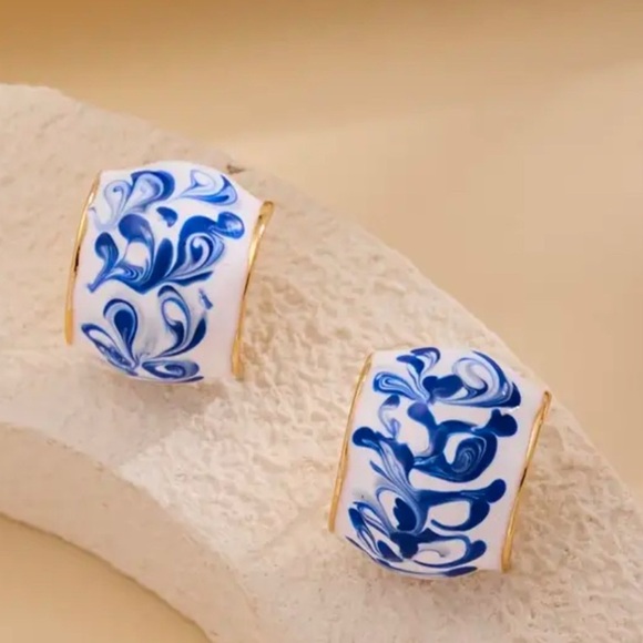 14K Gold Plated Blue | White Marbled Enamel Huggie Mini Hoops Earrings NEW - Picture 3 of 12